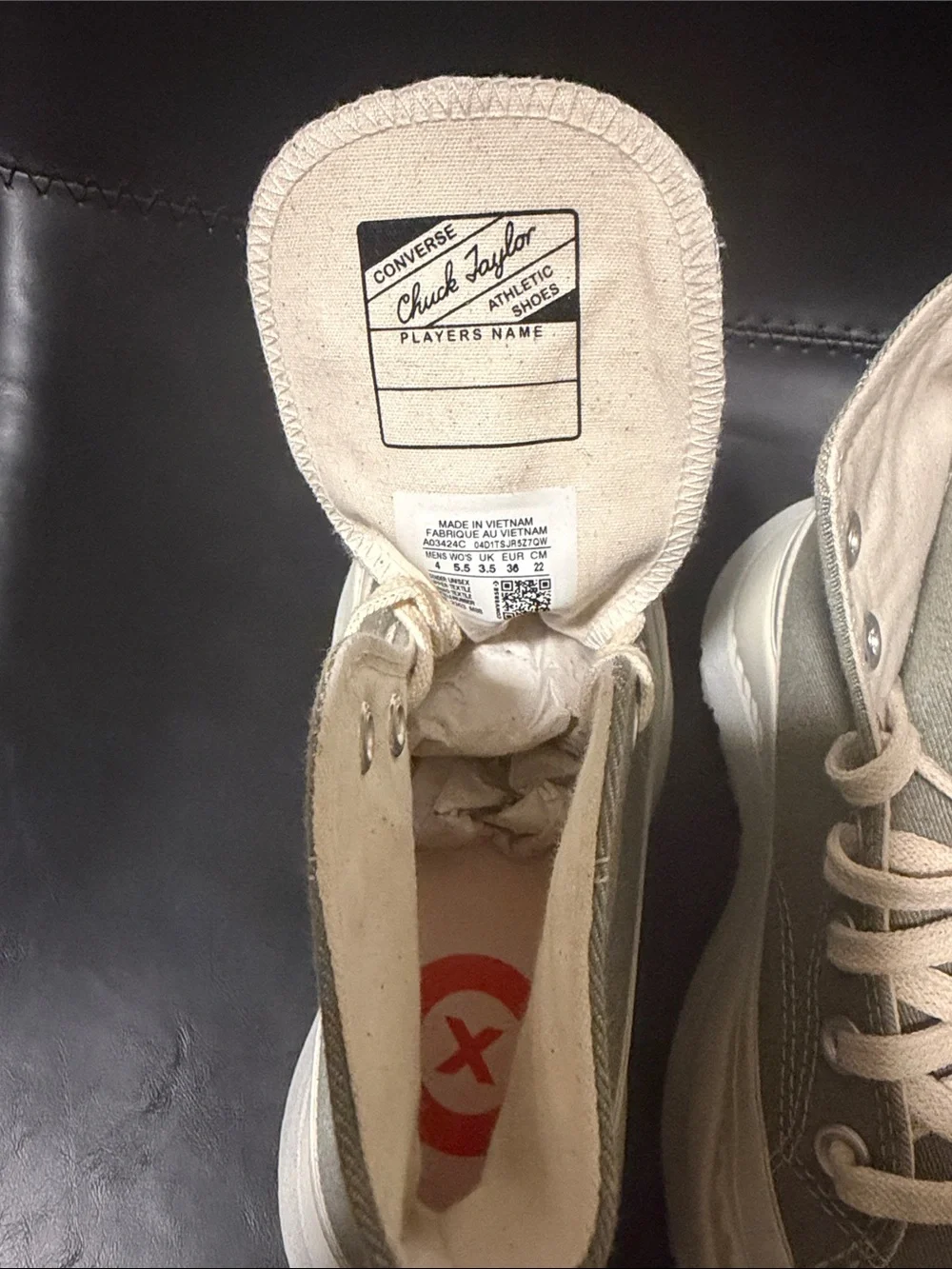 Converse Chuck 70 AT-CX High 'Beauty In Color', kids 4, womens 5.5.